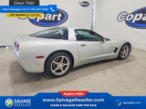 Used 2003 Chevrolet Corvette Coupe w/ Preferred Equipment Group RWD image 4