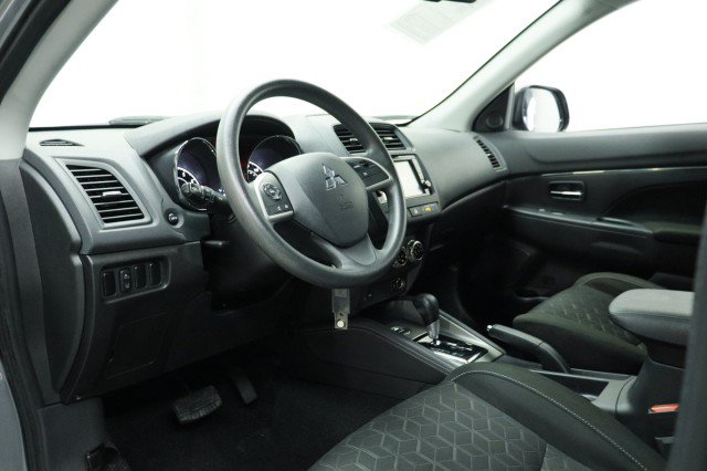 Used 2023 Mitsubishi Outlander Sport ES AWD/4WD image 6