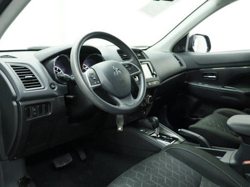 Used 2023 Mitsubishi Outlander Sport ES AWD/4WD image 6