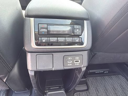 Used 2024 Subaru Ascent Limited w/ Technology Package AWD/4WD image 15