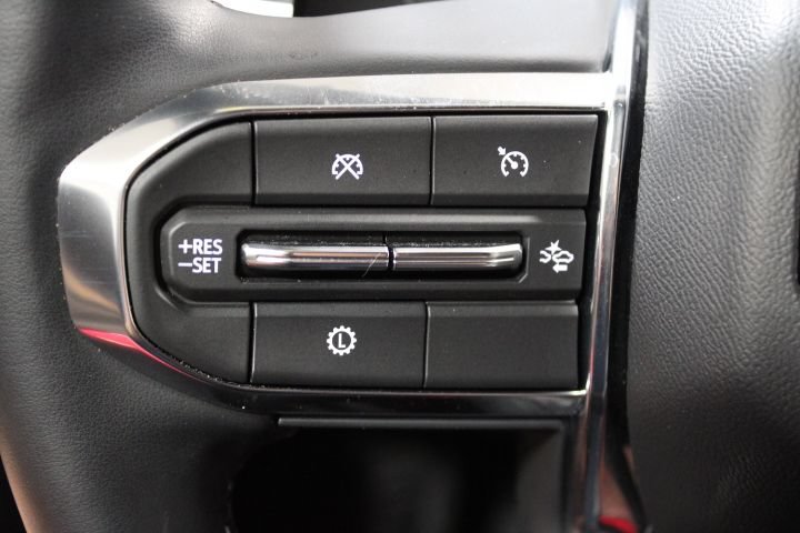 Used 2025 GMC Terrain Elevation AWD/4WD image 34