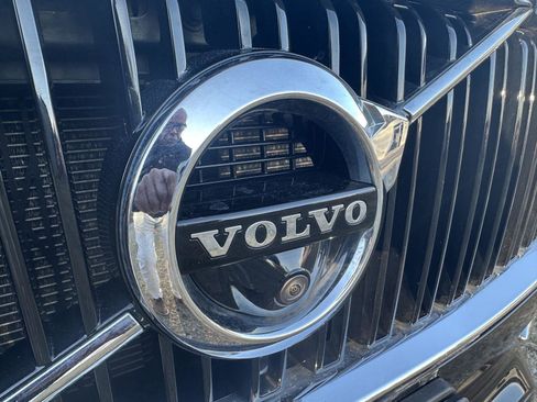 Used 2016 Volvo XC90 T6 Momentum w/ Momentum Plus Package AWD/4WD image 10
