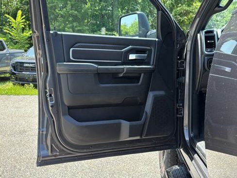 Used 2025 RAM 2500 Big Horn AWD/4WD image 12