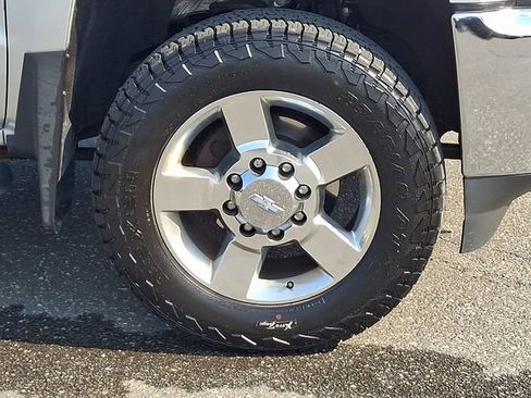 Used 2018 Chevrolet Silverado 2500 LT w/ All Star Edition AWD/4WD image 28