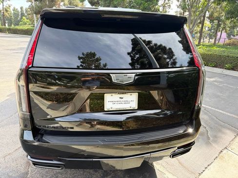 Used 2024 Cadillac Escalade ESV Sport Platinum w/ LPO, ONYX Package AWD/4WD image 5