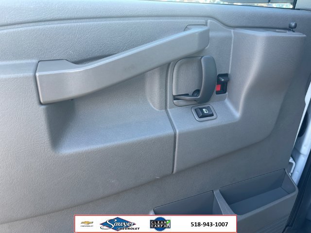Used 2025 Chevrolet Express 2500 w/ Driver Convenience Package RWD image 11