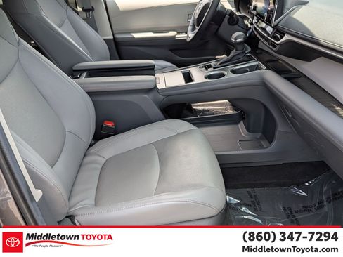 Certified 2024 Toyota Sienna Limited AWD/4WD image 37