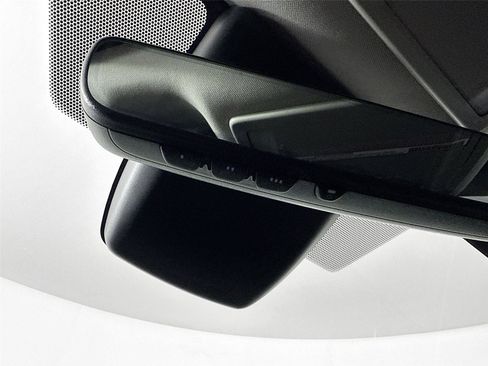 Certified 2023 Toyota Highlander XLE image 22