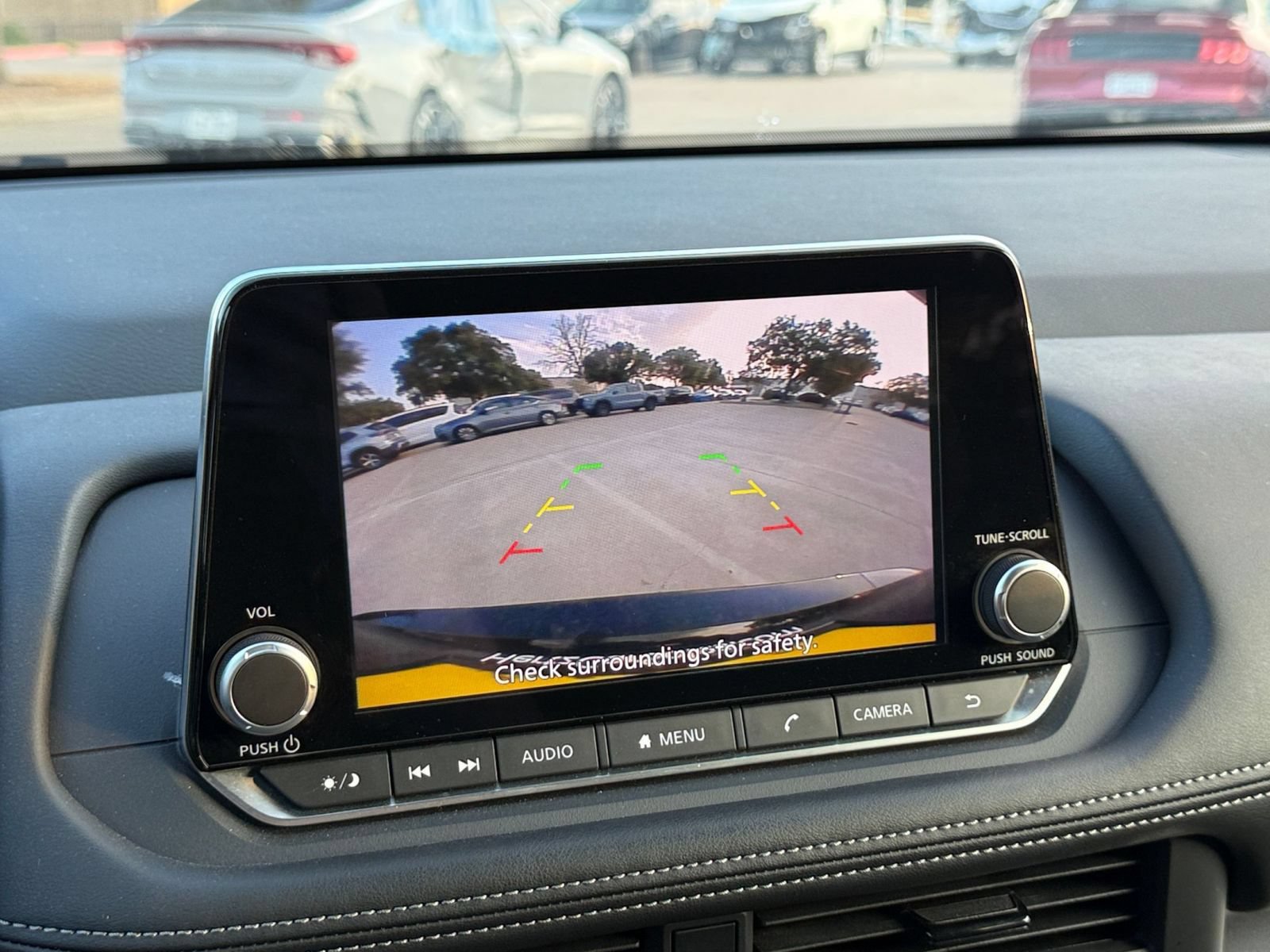 Used 2026 Nissan Rogue SV FWD image 25