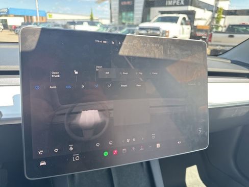 Used 2023 Tesla Model 3 Standard Range RWD image 19