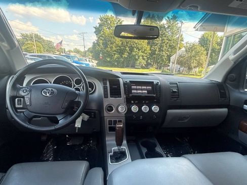 Used 2013 Toyota Tundra Limited w/ Memory Pkg AWD/4WD image 19