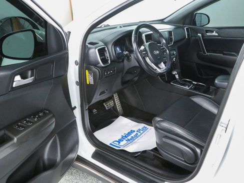 Used 2020 Kia Sportage S w/ S Sunroof Package FWD image 3