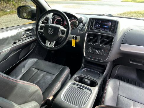 Used 2019 Dodge Grand Caravan GT image 5