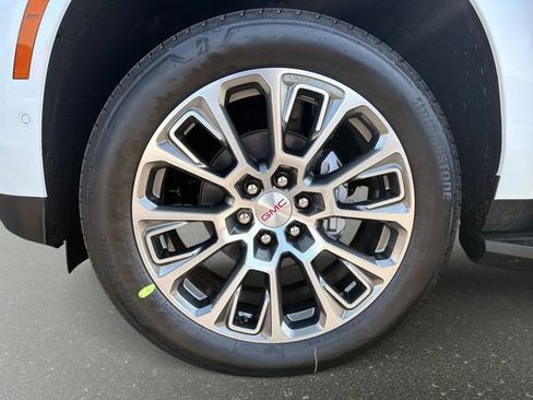 New 2026 GMC Yukon XL Denali RWD image 10