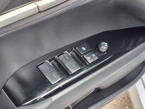 Used 2025 Toyota Camry LE FWD image 15