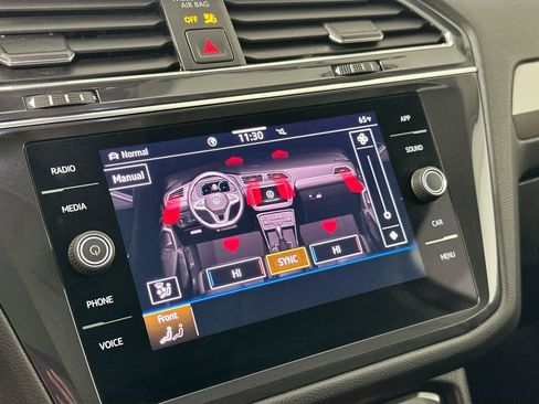 Certified 2022 Volkswagen Tiguan SE image 14