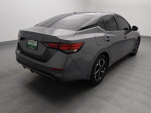 Used 2025 Nissan Sentra SV FWD image 9
