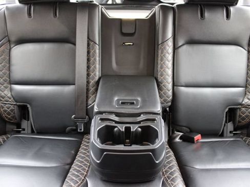 Used 2023 Jeep Wrangler Unlimited Sahara AWD/4WD image 43