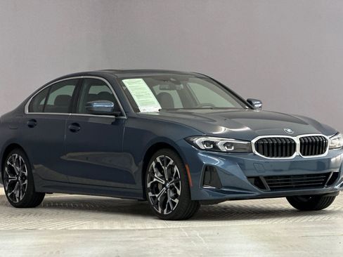 Used 2025 BMW 330i Sedan w/ Premium Package image 6