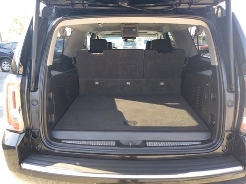 Used 2019 GMC Yukon XL Denali w/ Denali Ultimate Package image 10