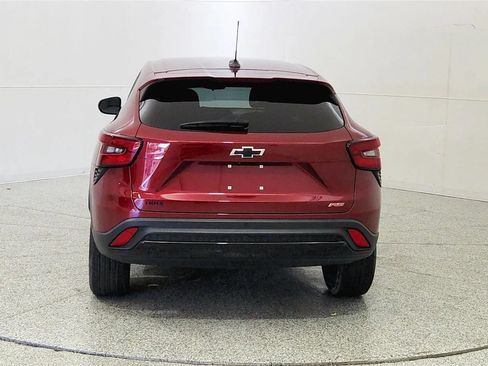 Used 2024 Chevrolet Trax RS w/ Driver Confidence Package FWD image 6