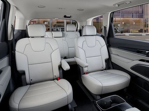 New 2025 Kia Telluride S image 22