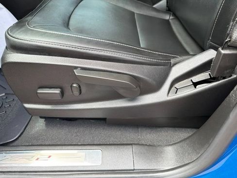 Used 2022 Chevrolet Colorado ZR2 AWD/4WD image 12