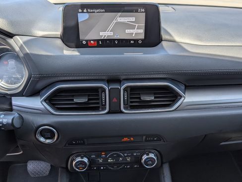 Used 2018 MAZDA CX-5 Touring w/ Preferred Equipment Package FWD image 17