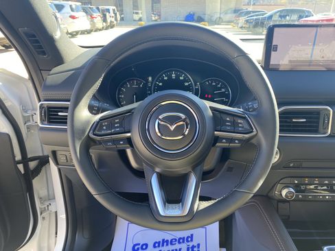 New 2025 MAZDA CX-5 Signature image 6