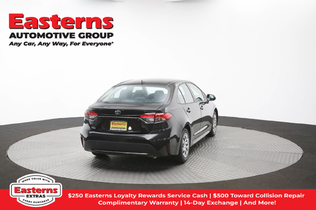 Used 2021 Toyota Corolla LE w/ Carpet Mat Package (TMS) FWD image 42