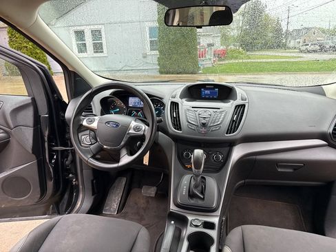 Used 2015 Ford Escape S FWD image 9