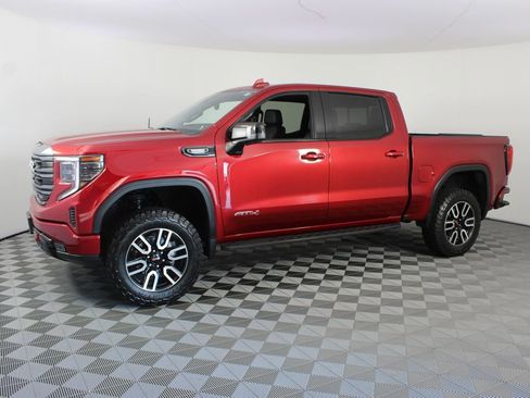 Used 2024 GMC Sierra 1500 AT4 w/ Technology Package AWD/4WD image 2