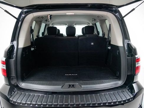 Used 2024 Nissan Armada SV AWD/4WD image 12