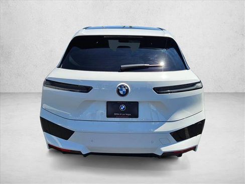 Used 2024 BMW iX xDrive50 w/ Sport Package AWD/4WD image 7