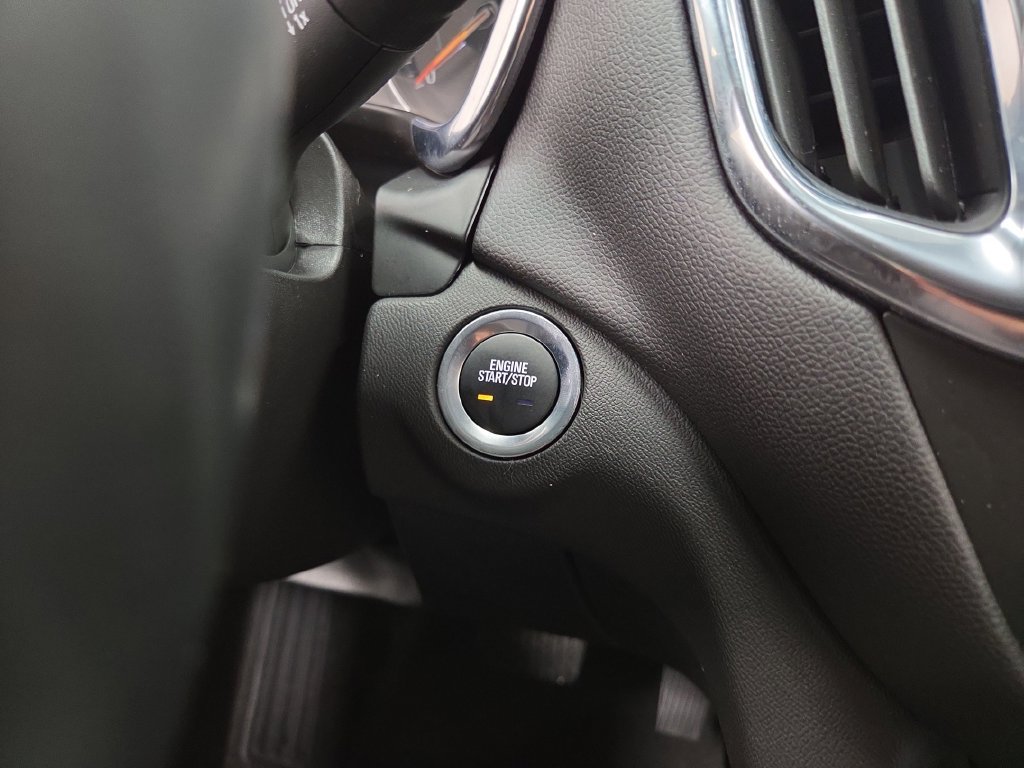 Used 2024 Chevrolet Equinox LT w/ LPO, Floor Liner Package AWD/4WD image 17