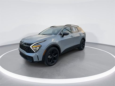Used 2025 Kia Sportage X-Line w/ Premium Package image 4