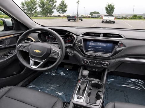 Used 2021 Chevrolet TrailBlazer ACTIV w/ Convenience Package AWD/4WD image 14