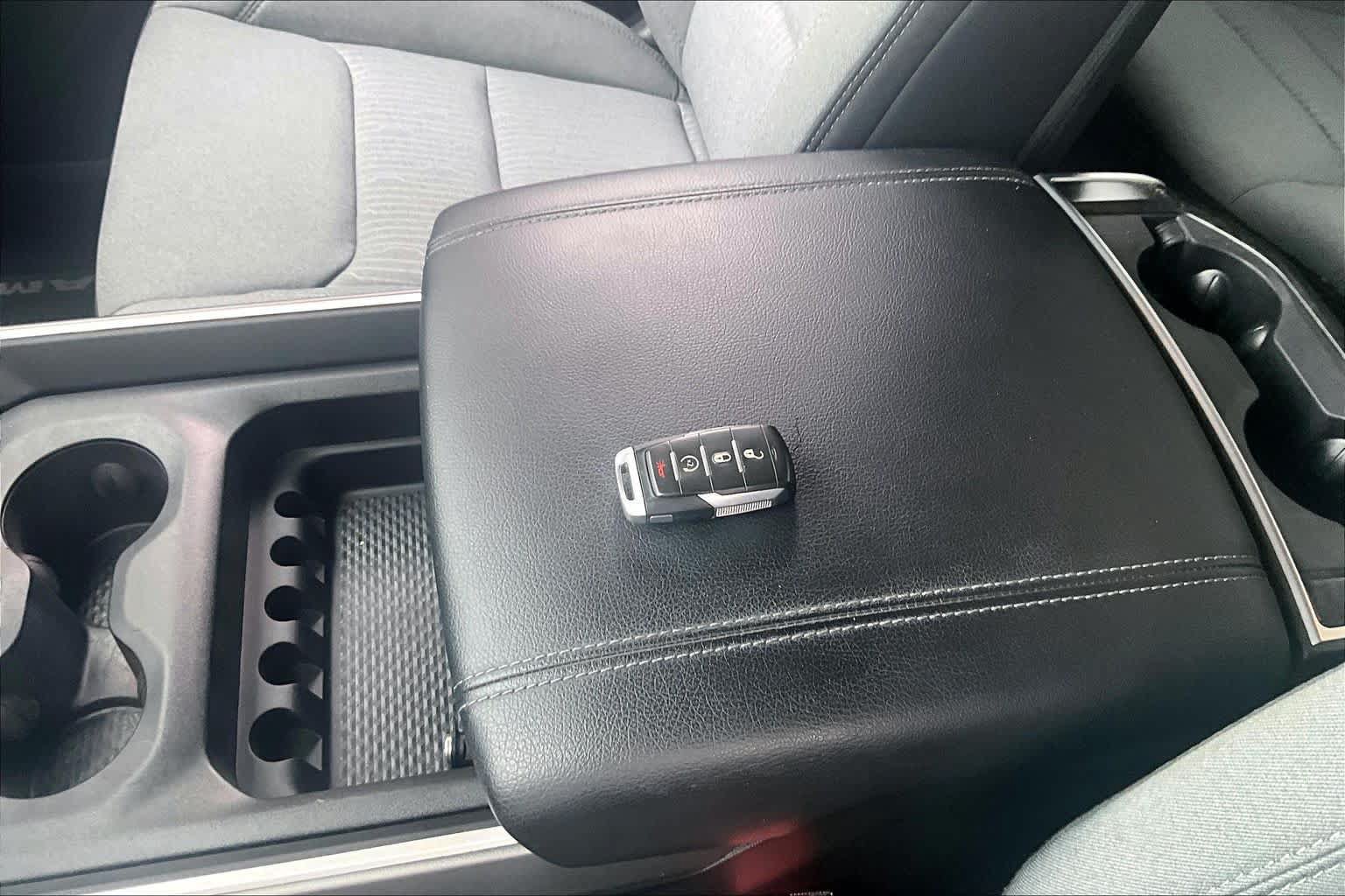 Used 2022 RAM 1500 Big Horn AWD/4WD image 14