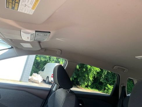 Used 2021 Nissan Rogue SV FWD image 16