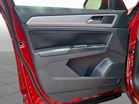Used 2019 Volkswagen Atlas SE FWD image 22