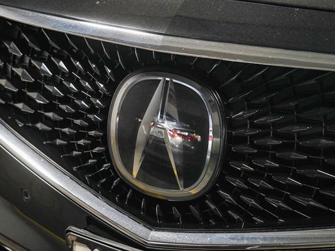 Certified 2023 Acura MDX FWD w/ Technology Package image 8