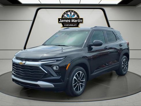 Certified 2024 Chevrolet TrailBlazer LT w/ Driver Confidence Package FWD image 1