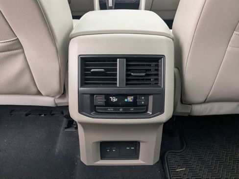 Used 2021 Volkswagen Atlas SEL R-Line image 22