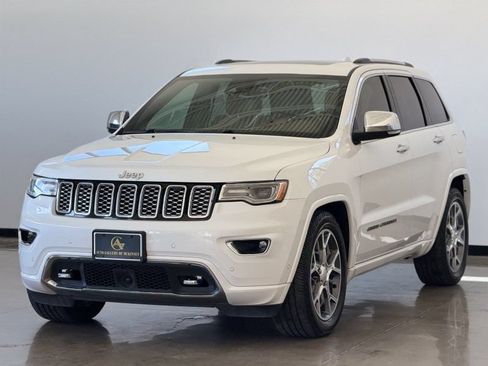 Used 2021 Jeep Grand Cherokee Overland AWD/4WD image 3