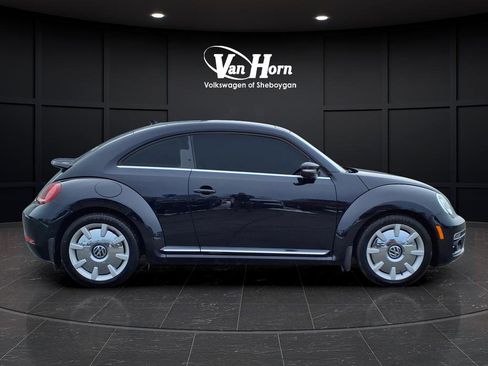 Used 2018 Volkswagen Beetle 2.0T SE w/ SE Premium Package image 53