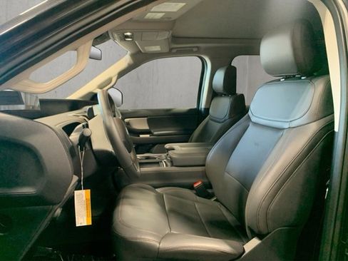 New 2025 Ford Expedition Max Active image 9