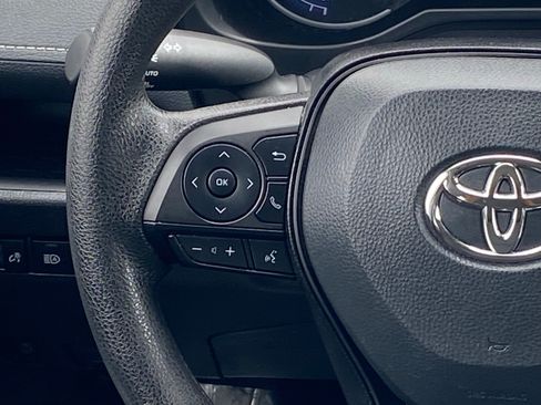 Certified 2025 Toyota RAV4 XLE AWD/4WD image 17