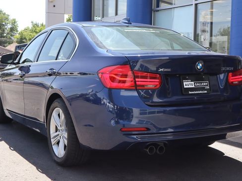 Used 2017 BMW 330i xDrive Sedan AWD/4WD image 3