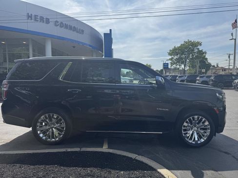 Used 2021 Chevrolet Tahoe Premier w/ Premium Package AWD/4WD image 8