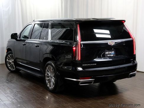 Used 2021 Cadillac Escalade ESV Premium Luxury w/ Driver Assist Tech Package AWD/4WD image 8